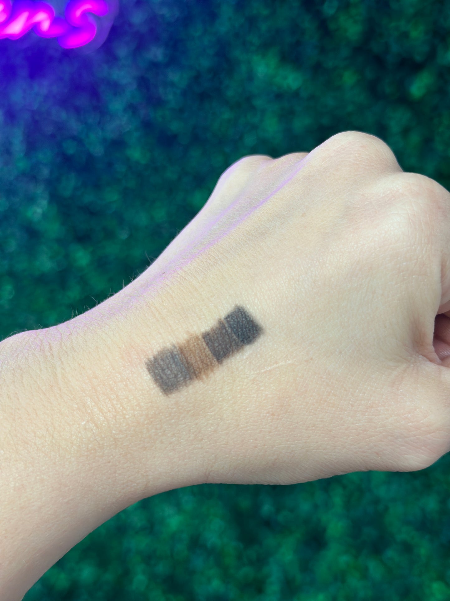Waxed Brow Pencil