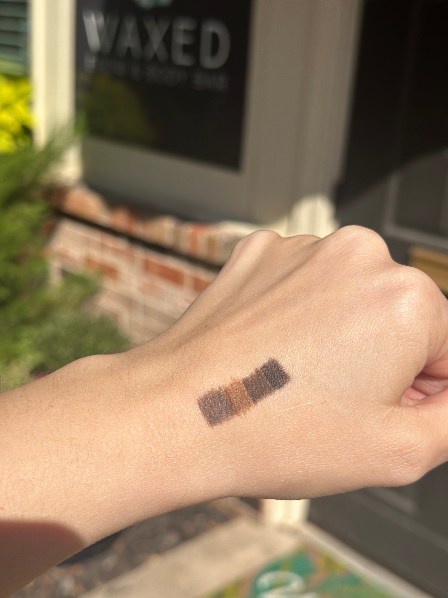 Waxed Brow Pencil