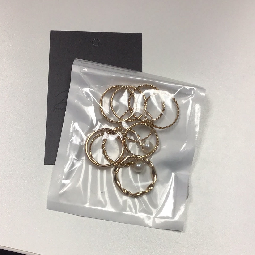 Gold ring set